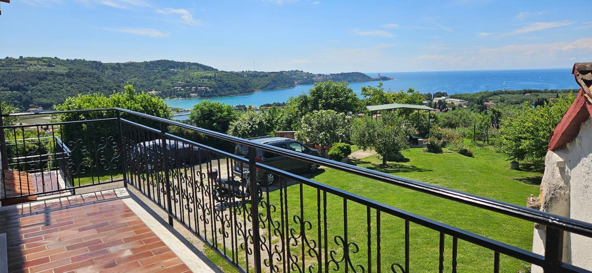 Sea View Apartment Renzzo Струнян Екстериор снимка