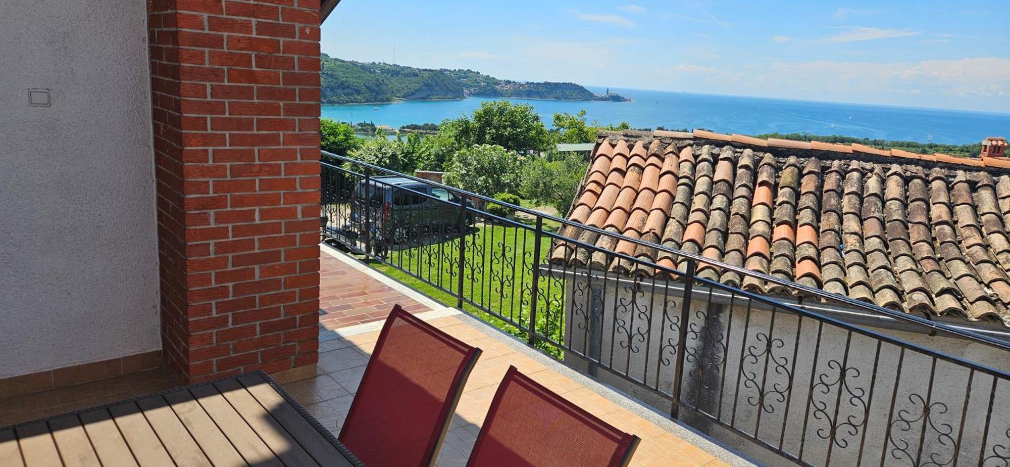Sea View Apartment Renzzo Струнян Екстериор снимка