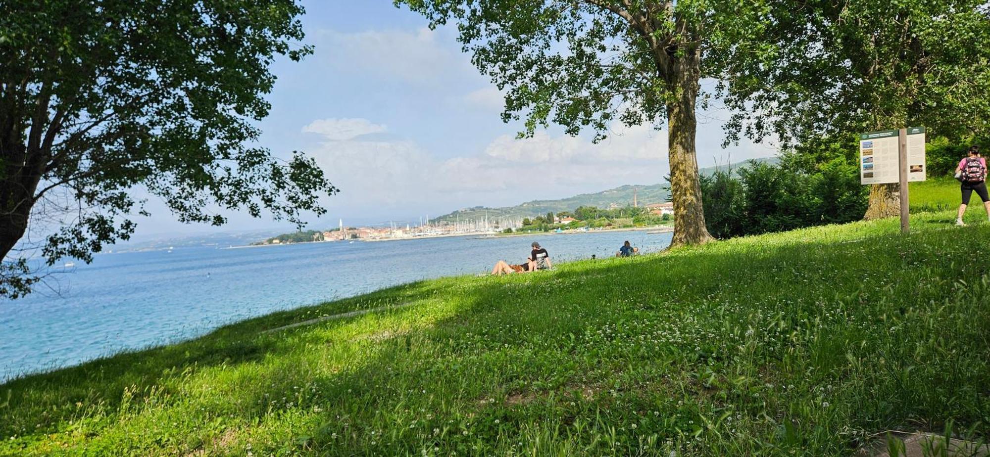 Sea View Apartment Renzzo Струнян Екстериор снимка